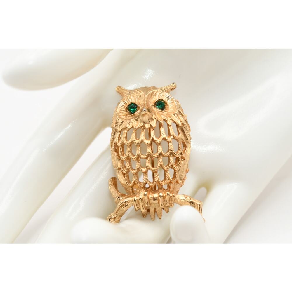Vintage NAPIER Gold Tone Owl Brooch Green Rhinestone Eyes 1.5"